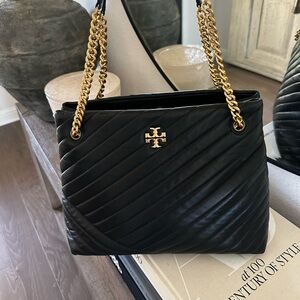 Tory Burch Black Kira chevron Leather Shoulder Bag with Gold Chain
